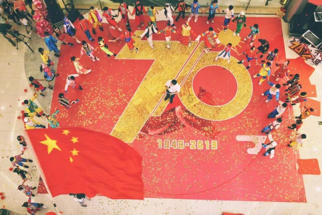 摇滚乐团的装扮